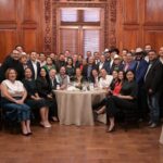 Cruz Pérez Cuéllar participa en brindis navideño con alcaldes y la gobernadora Maru Campos.